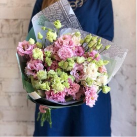 Любимая эустома 