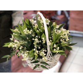 Весенние ландыши