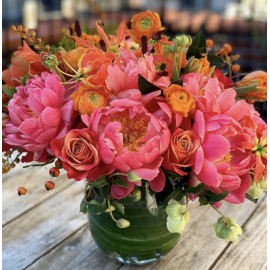 Яркая вазочка