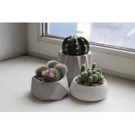 Шарики в бетоне